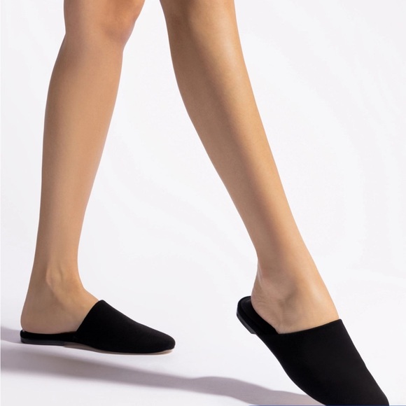 Larroude Venice Flat Mule NWT size 7.5, black suede - Picture 4 of 6